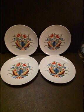 Vintage Swedish Berggren Porcelain 9.25" Dinner Plates